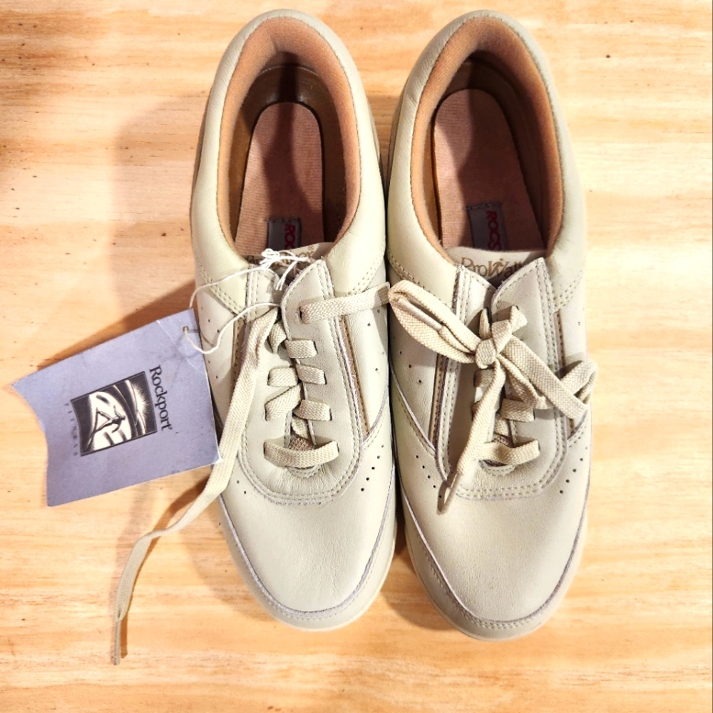 New Rockport Beige Leather Sneakers
